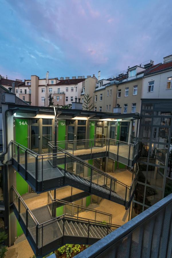Smart Nano Living - Wien Hauptbahnhof - Self Check-In Kültér fotó