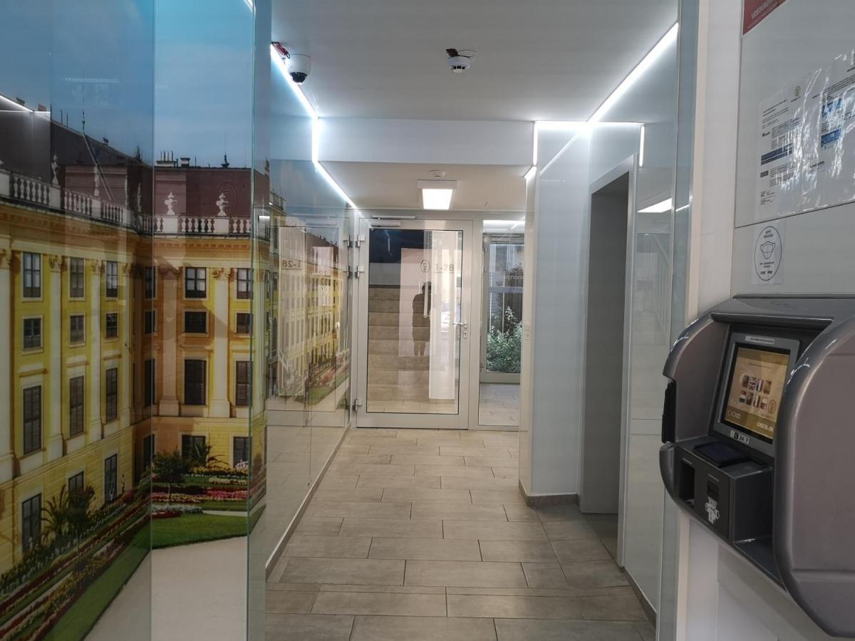 Smart Nano Living - Wien Hauptbahnhof - Self Check-In Kültér fotó